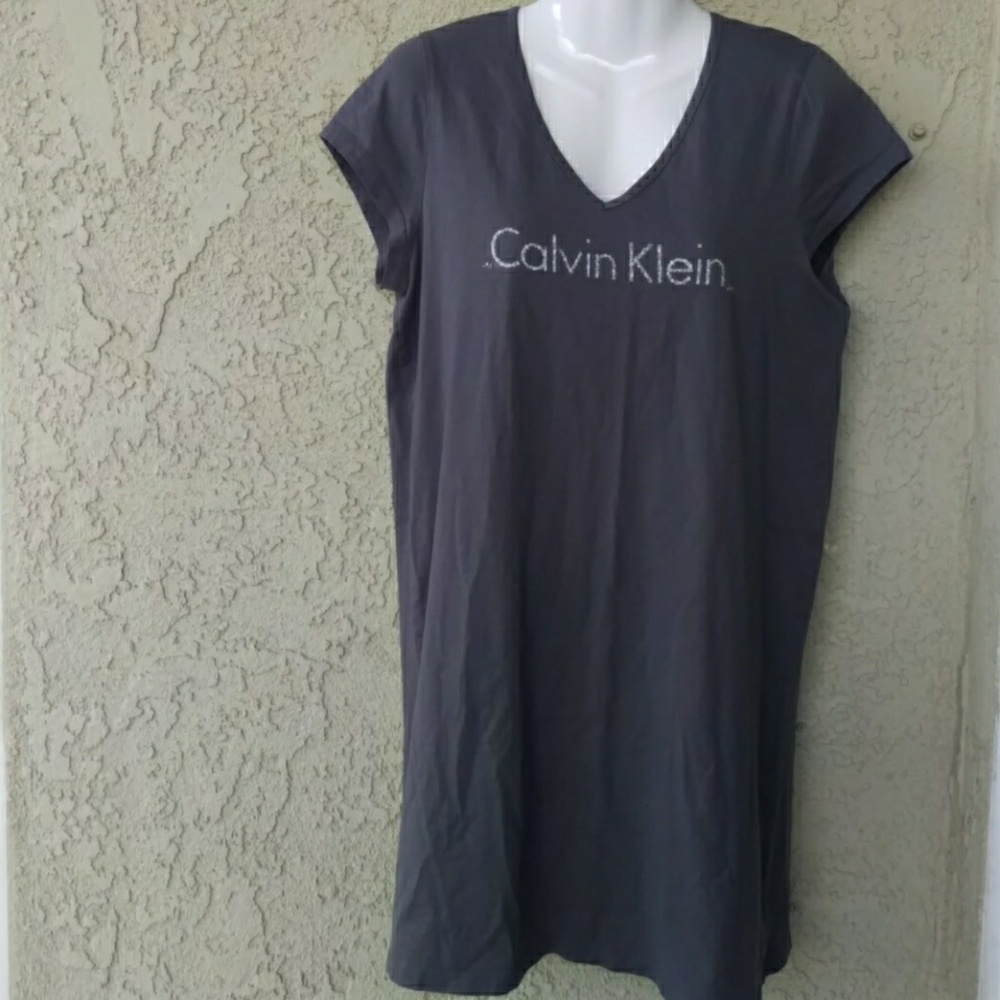 Calvin Klein gray  pajama top/shirt sleepwear